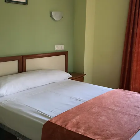 Hotel Imperial Ii