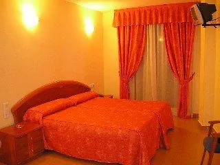 Imperial Ii Hotel 2*