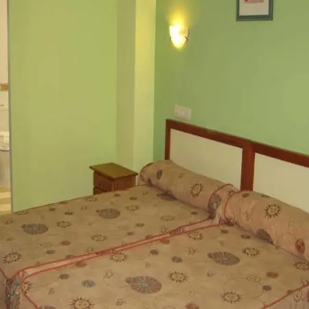 Imperial Ii Hotel 2*