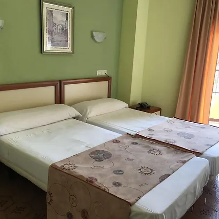 Imperial Ii Hotel 2*