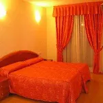 Imperial Ii Hotel 2*