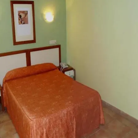 Imperial Ii Hotel 2*