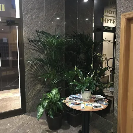 Imperial Ii מלון