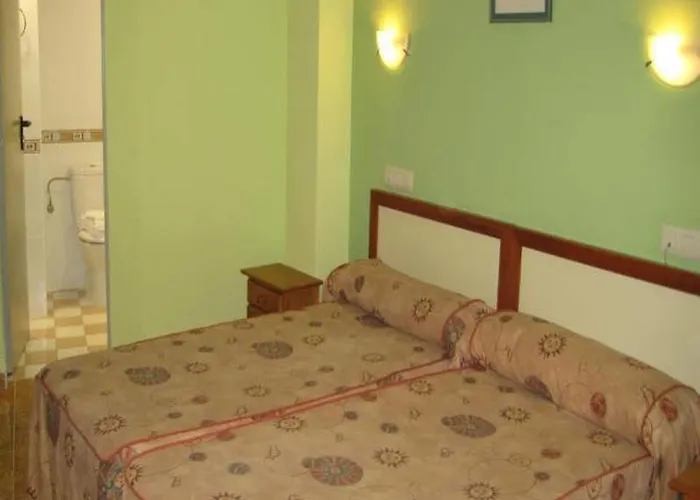 Imperial Ii Hotel 2*