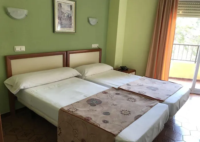 Imperial Ii Hotel 2*